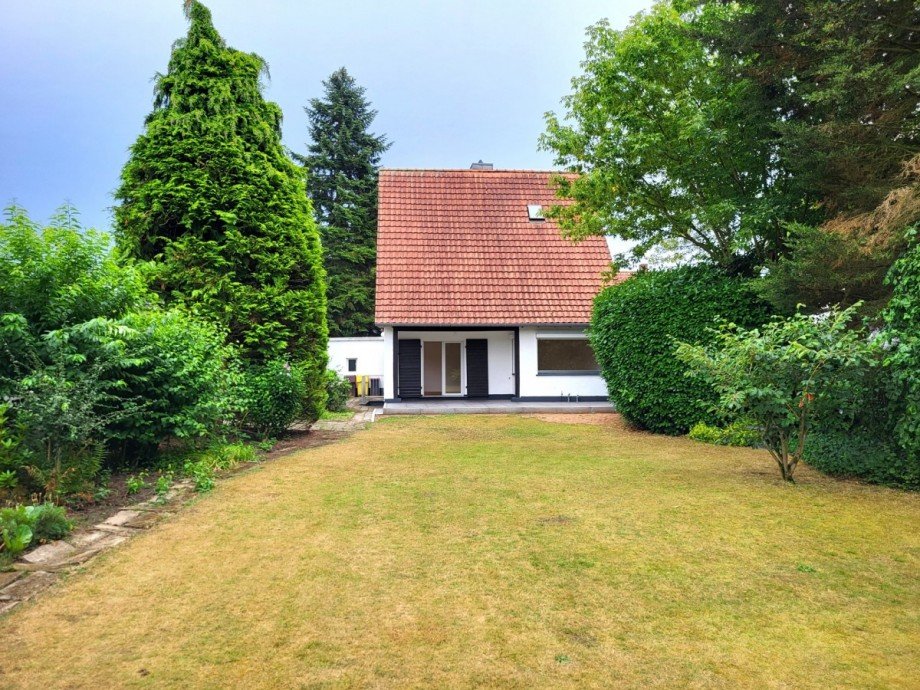 R�ckansicht Einfamilienhaus Neuss/Reuschenberg