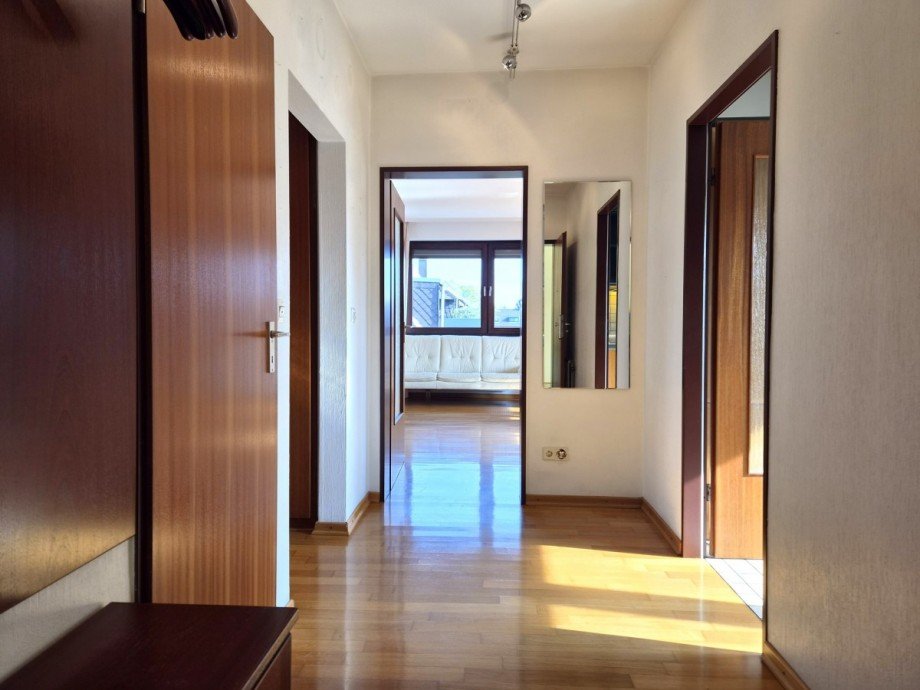 Diele Ansicht 1 Dachgeschosswohnung Meerbusch/B�derich