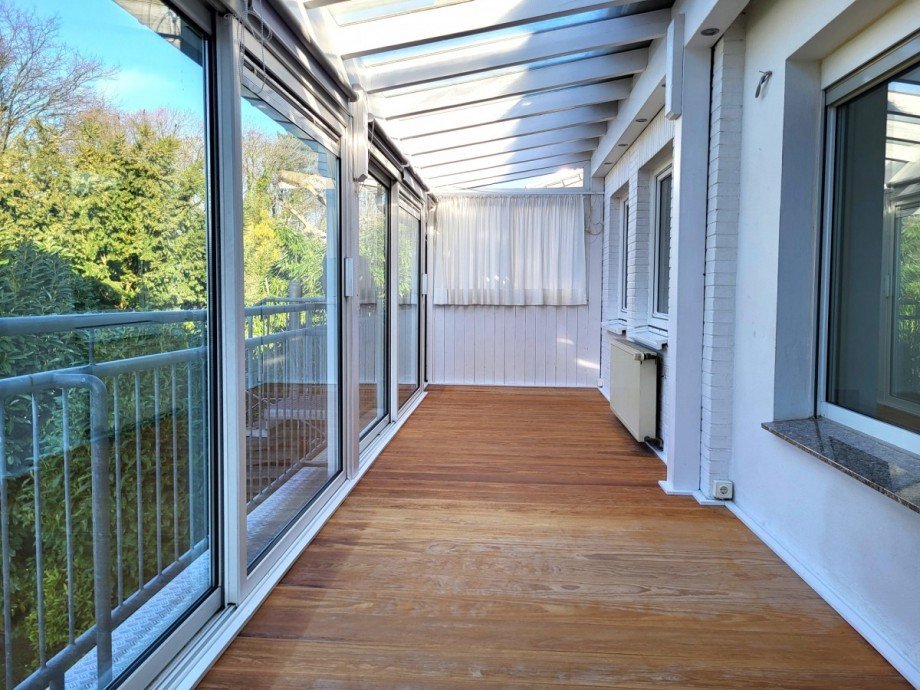 Wintergarten rechts Etagenwohnung Neuss/Bolssiedlung