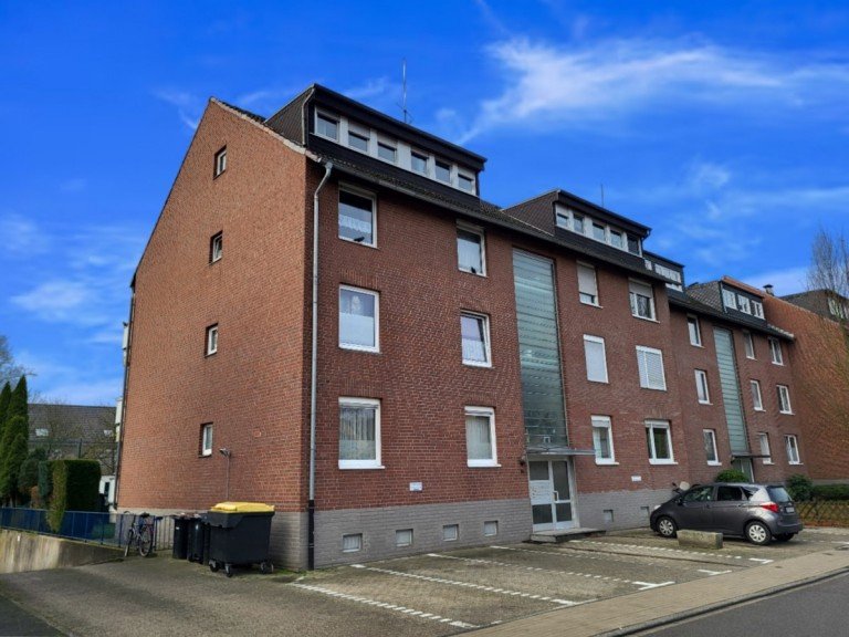 Hausansicht 1 Grevenbroich/Wevelinghoven Etagenwohnung MODERNES APARTMENT MIT DUSCHBAD, BALKON UND PKW-STELLPLATZ IN GV-WEVELINGHOVEN ZU VERKAUFEN...