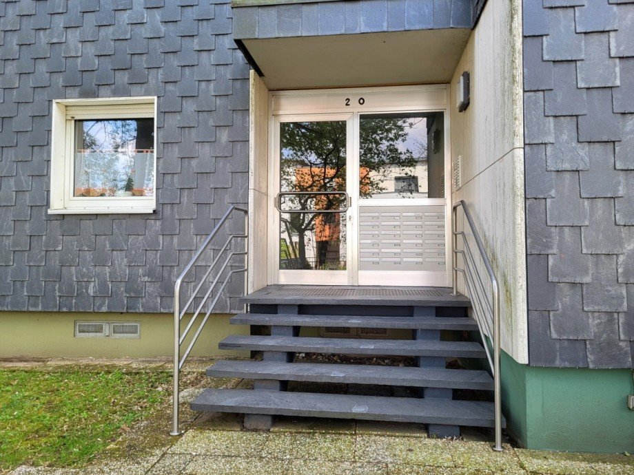 Hauseingang Etagenwohnung Kaarst