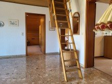 Treppe zum Spitzboden GROSSZ�GIGES EINFAMILIENHAUS MIT KELLER UND GARAGE IM HERZEN VON GV-FRIMMERSDORF ZU VERKAUFEN...