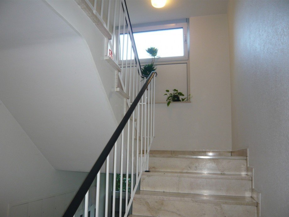 Treppenhaus Etagenwohnung Meerbusch/B�derich