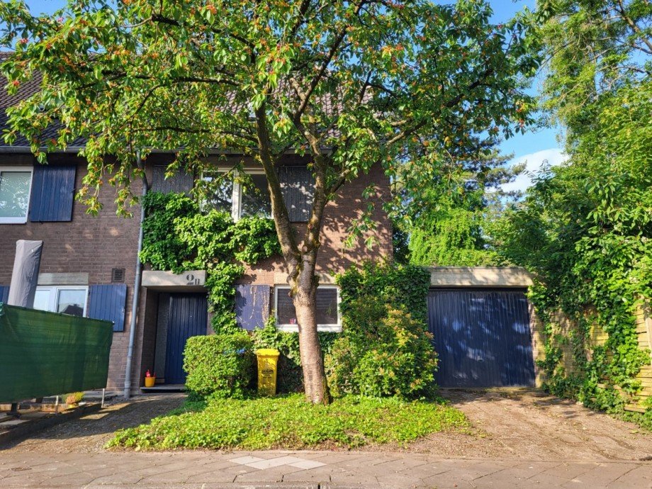 Hausansicht 2 Reiheneckhaus D�sseldorf/Heerdt