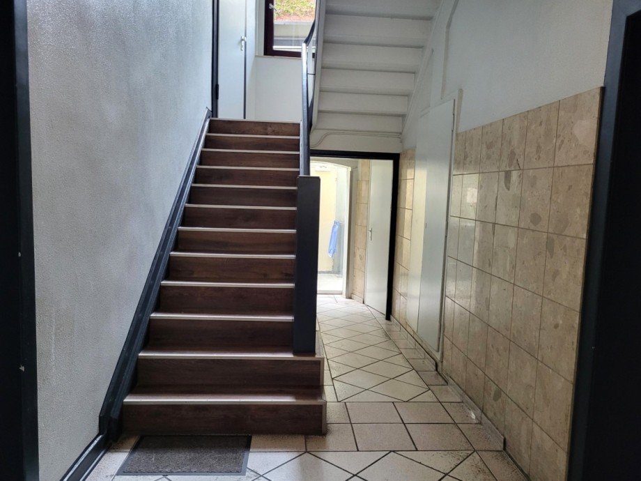 Treppenhaus Ansicht 1 Etagenwohnung D�sseldorf/Derendorf