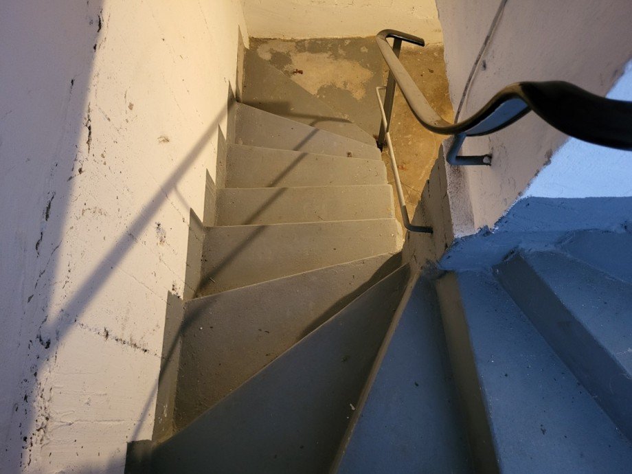 Treppe Keller Zweifamilienhaus Rommerskirchen/Anstel