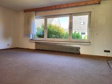 Wohnen Ansicht 2 FREISTEHENDES HAUS MIT GARAGE UND KELLER IN BEVORZUGTER LAGE VON J�CHEN-GIERATH ZU VERKAUFEN...