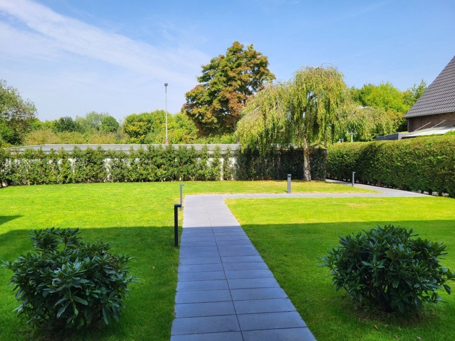 Vorgarten Etagenwohnung Meerbusch/Ilverich