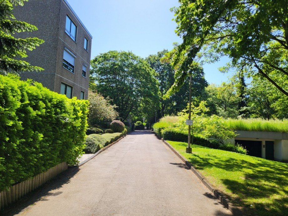 Zugang Wohnanlage Ansicht 1 Etagenwohnung Meerbusch/B�derich