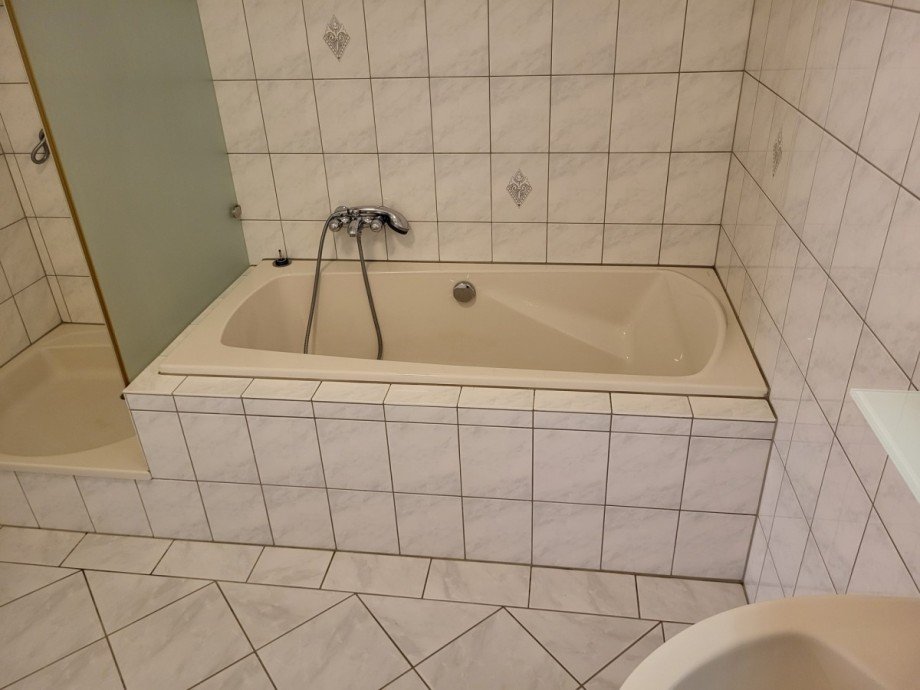 Bad Ansicht 2 Etagenwohnung Grevenbroich/Gustorf