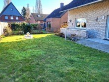 Garten Ansicht 2 GROSSZ�GIGES EINFAMILIENHAUS MIT KELLER UND GARAGE IM HERZEN VON GV-FRIMMERSDORF ZU VERKAUFEN...