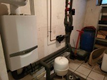 Gasheizung aus 2015 SOLIDE GELDANLAGE: 2-FAMILIENHAUS MIT GARAGE UND GARTEN IN GREVENBROICH ZU VERKAUFEN...