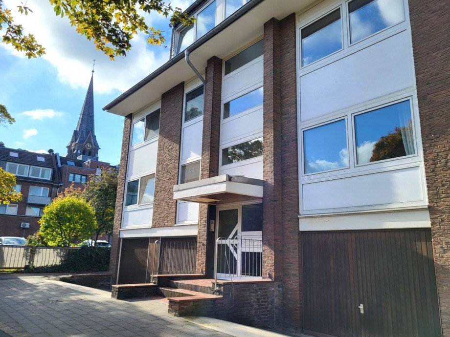 Vorderansicht 2 Etagenwohnung Meerbusch/B�derich