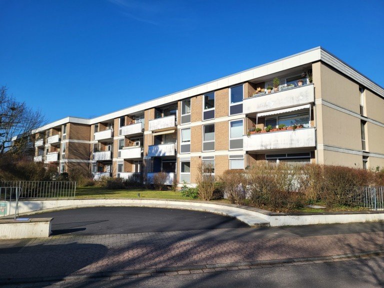 Hausansicht Meerbusch/B�derich Etagenwohnung BEREITS FREI: 3-ZIMMER-WOHNUNG MIT BALKON UND TIEFGARAGENPLATZ IN MEERBUSCH-B�DERICH ZU VERKAUFEN...