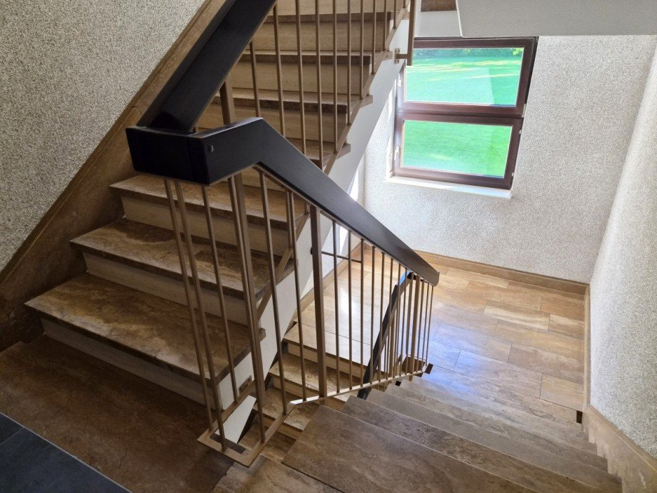 Treppenhaus Ansicht 2 Etagenwohnung Hilden
