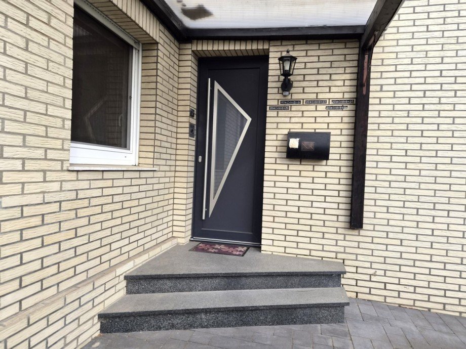 Haust�re Einfamilienhaus Grevenbroich/Frimmersdorf