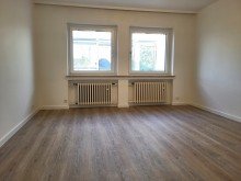 B�ro-Hobby WOHNUNG MIT WINTERGARTEN UND EINBAUK�CHE IN DER NEUSSER-BOLSSIEDLUNG ZU VERMIETEN...