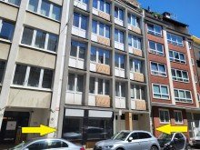 Hausansicht LADENLOKAL MIT NEBENR�UMEN, GROSSER GARAGE UND LAGER IM KELLER  AB SOFORT ZU VERMIETEN...