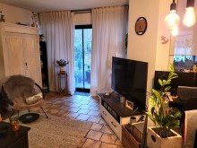 Wohnbereich VERMIETETE ERDGESCHOSS-WOHNUNG MIT TERRASSE UND TG-PLATZ IN GREVENBROICH-CITY ZU VERKAUFEN...