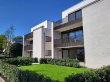 Hausansicht 1 PENTHOUSE-WOHNUNG IN REPR�SENTATIVER STADTVILLA IN MEERBUSCH-B�DERICH ZU VERMIETEN...