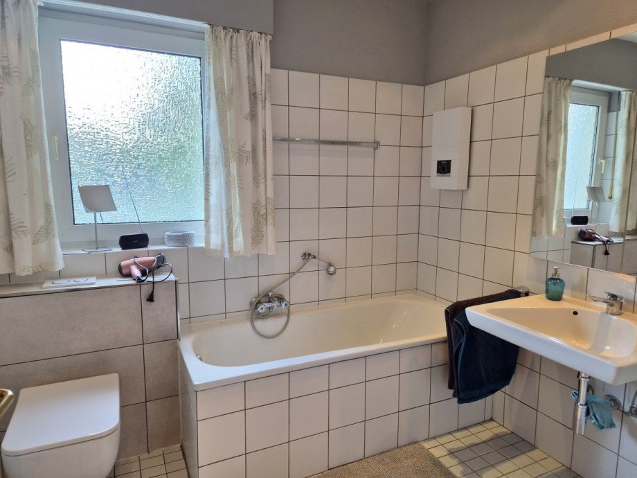 Bad Ansicht 1 Dachgeschosswohnung Meerbusch/B�derich