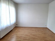 Haupthaus Wohnen Ansicht 1 HAUS MIT EINLIEGER-APARTMENT, GARAGE, LAGER UND VIEL PLATZ IN MEERBUSCH-B�SINGHOVEN ZU VERKAUFEN...