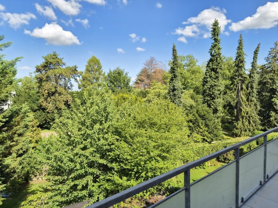 Balkon Ausblick Dachgeschosswohnung Meerbusch/B�derich