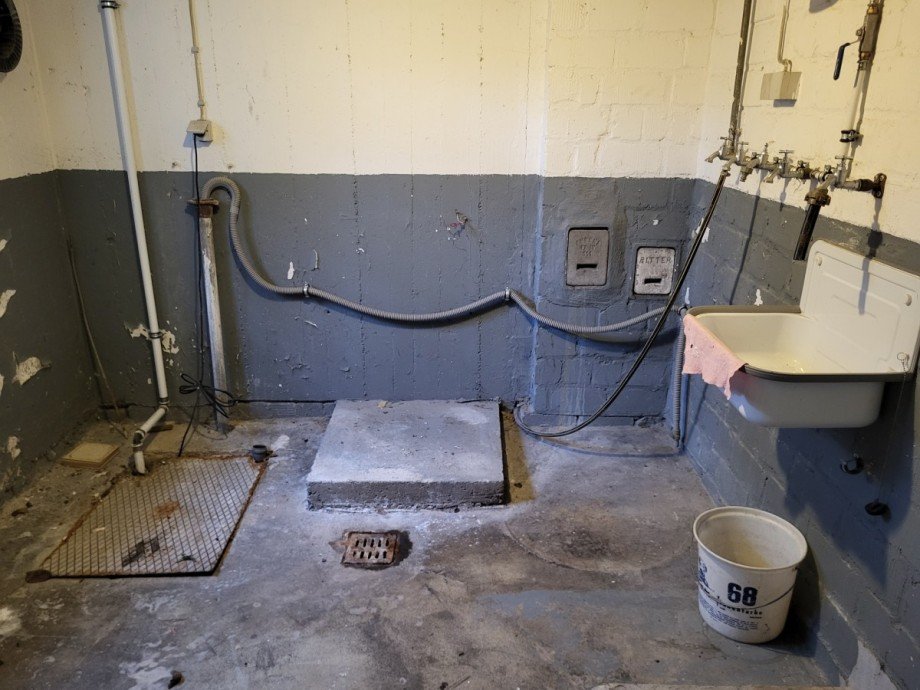 Waschkeller Zweifamilienhaus Rommerskirchen/Anstel