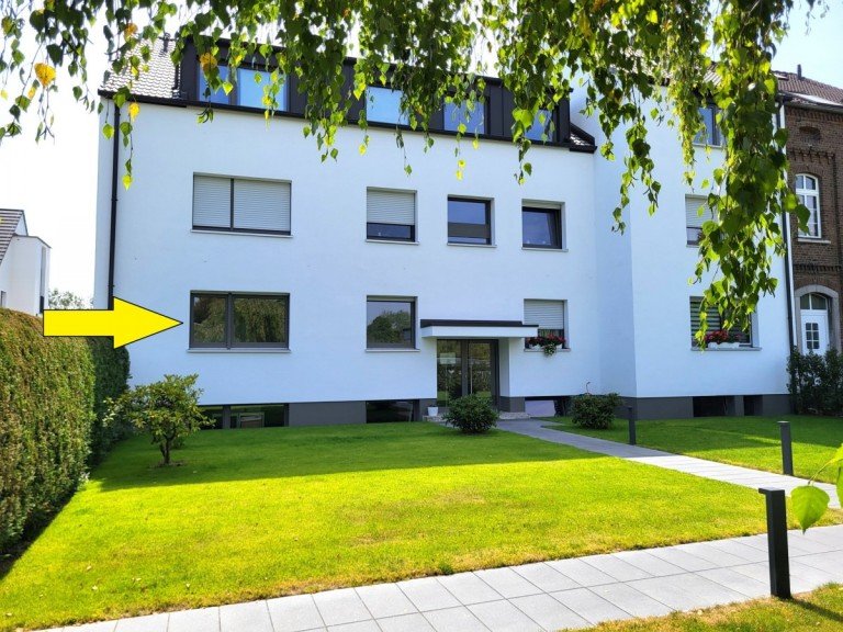 Hausansicht Meerbusch/Ilverich Etagenwohnung BEREITS FREI: RENOVIERTE WOHNUNG MIT EINBAUK�CHE, BALKON UND GARAGE IN ILVERICH ZU VERMIETEN...
