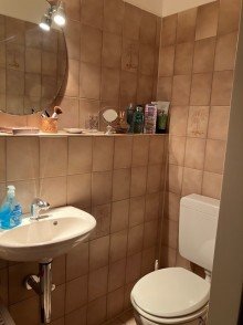 WC CHARMANTE 2-ZIMMER-WOHNUNG MIT BALKON UND EINBAUK�CHE IN MEERBUSCH-B�DERICH ZU VERMIETEN...