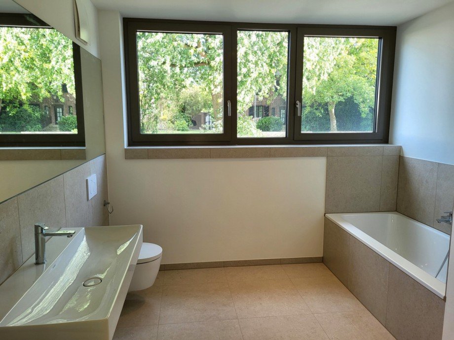 Bad Ansicht 1 Erdgeschosswohnung Meerbusch/B�derich