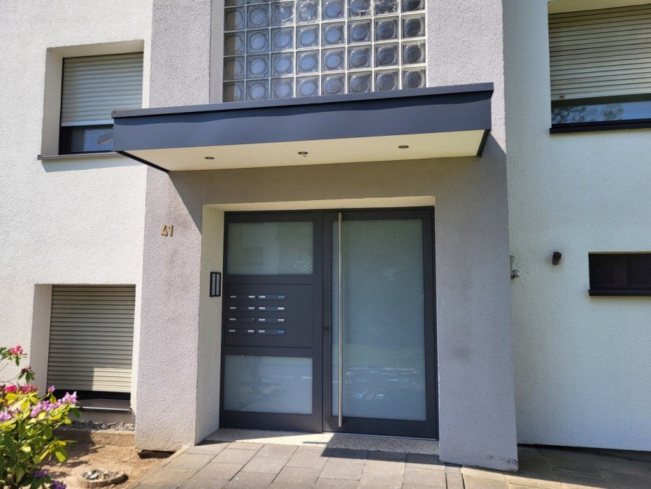 Zugang Haus Etagenwohnung Meerbusch/Str�mp
