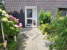 Hauseingang BEREITS FREI: HELLE 3-4 ZIMMER WOHNUNG MIT BALKON UND GARAGE IN ESSEN-BURGALTENDORF ZU VERKAUFEN...