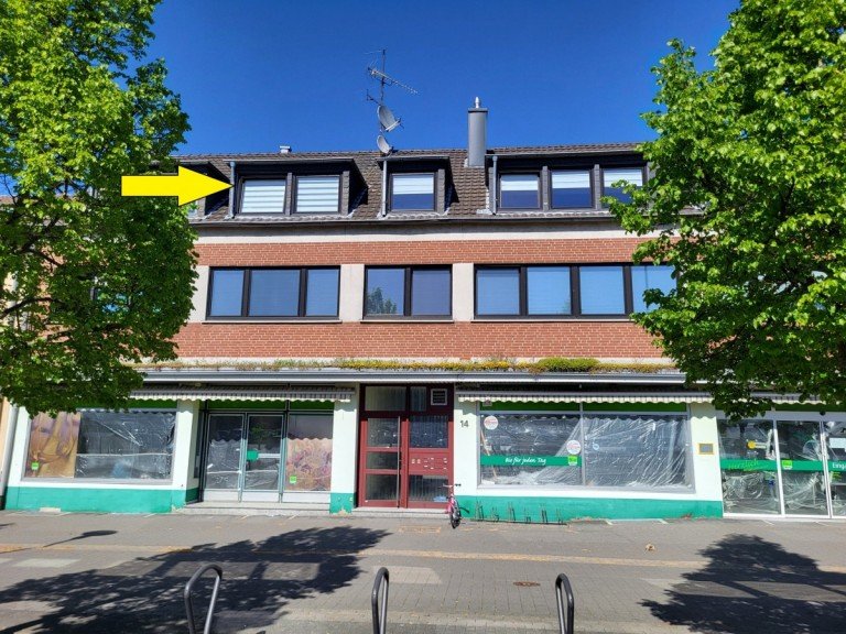 Hausansicht Grevenbroich/Wevelinghoven Dachgeschosswohnung 4,4% RENDITE: VERMIETETE EIGENTUMSWOHNUNG IM HERZEN VON GREVENBROICH-WEVELINGHOVEN ZU VERKAUFEN...