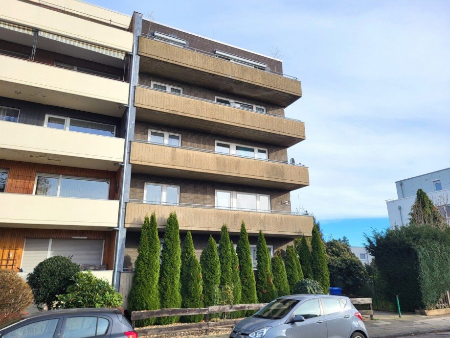 Hausansicht 2 Mehrfamilienhaus D�ren