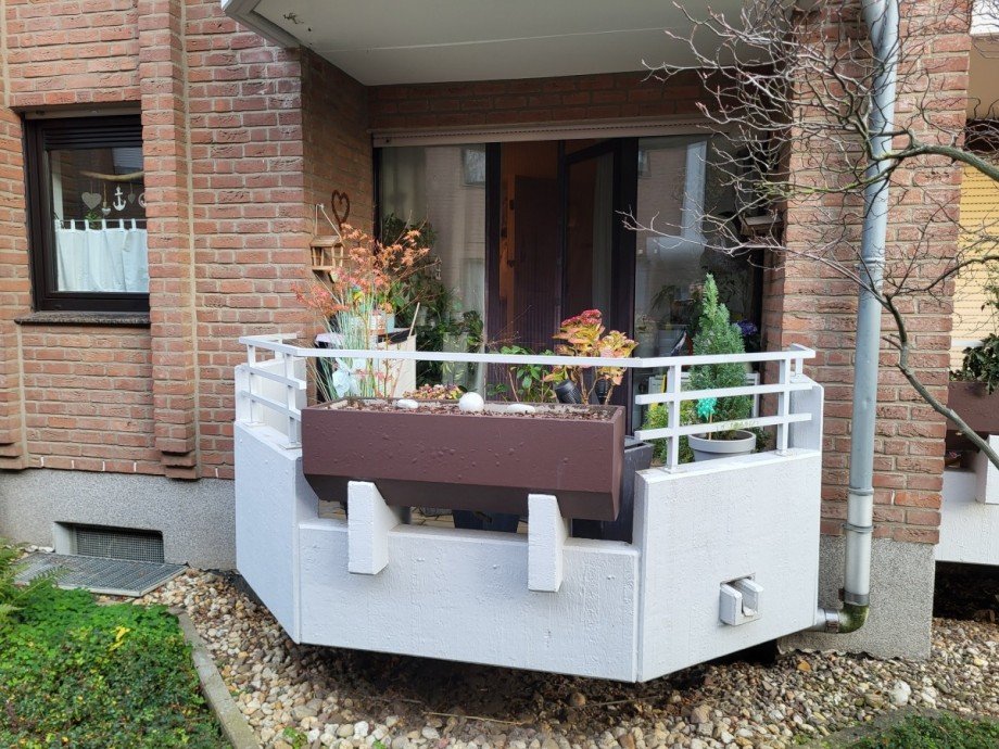 Loggia vorne Erdgeschosswohnung Grevenbroich