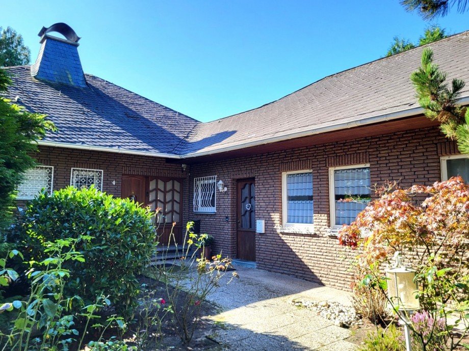 Zugang Haus und Anbau Einfamilienhaus L�dinghausen