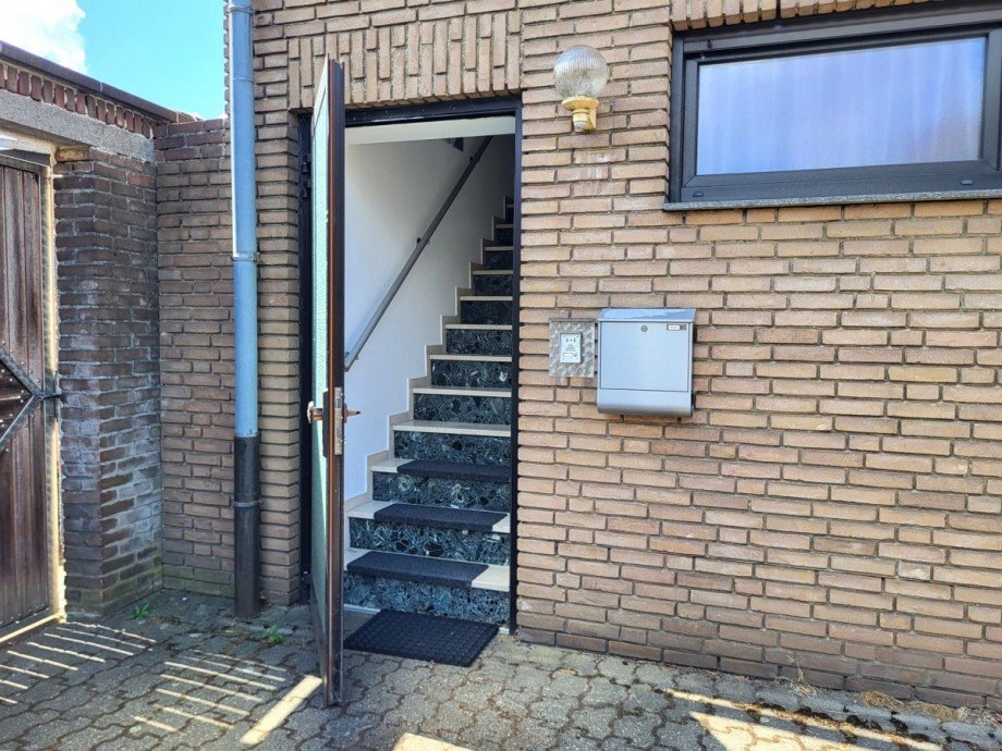 Apartment Zugang Zweifamilienhaus Meerbusch/B�singhoven