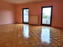 Wohnen Ansicht 1 BEREITS FREI: HELLE 2-ZIMMER-WOHNUNG MIT BALKON IN DERENDORF ZU VERKAUFEN...