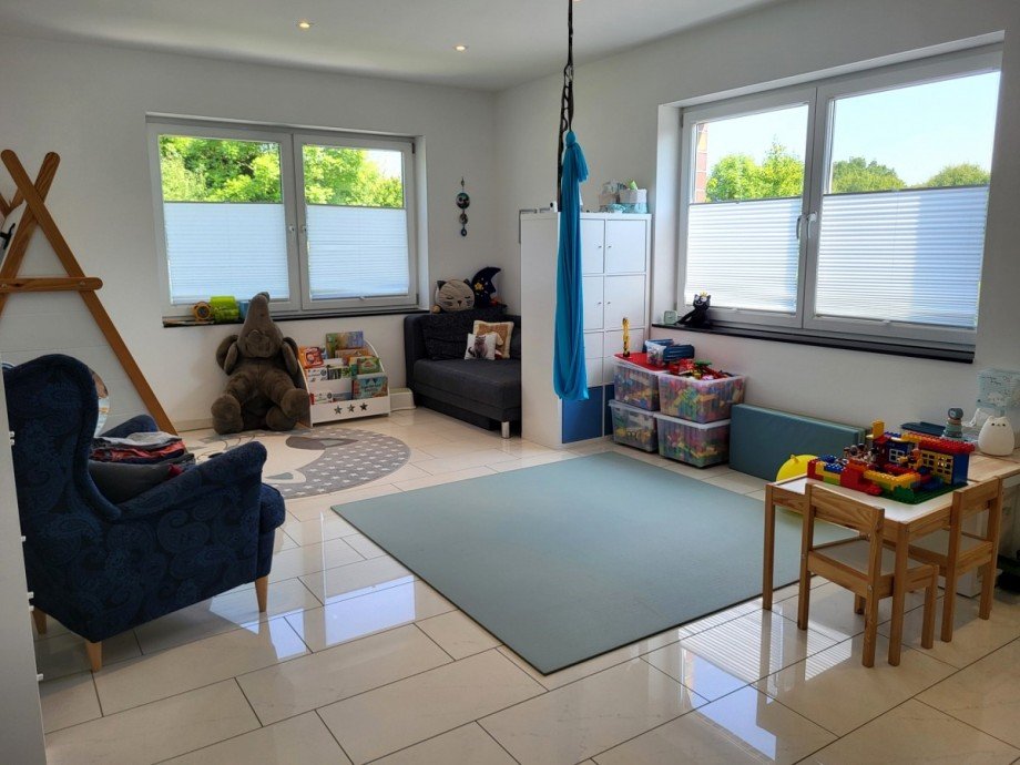 Kind 2 Ansicht 1 Einfamilienhaus Meerbusch/Str�mp