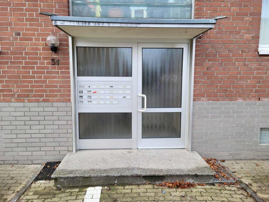 Hauseingang Etagenwohnung Grevenbroich/Wevelinghoven