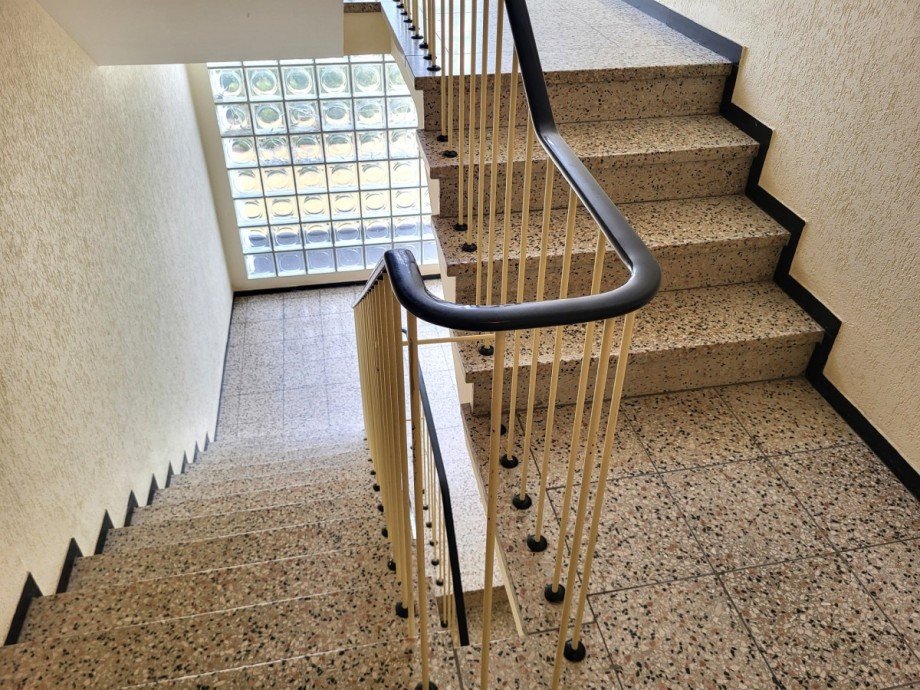 Treppenhaus Ansicht 2 Etagenwohnung Meerbusch/Str�mp