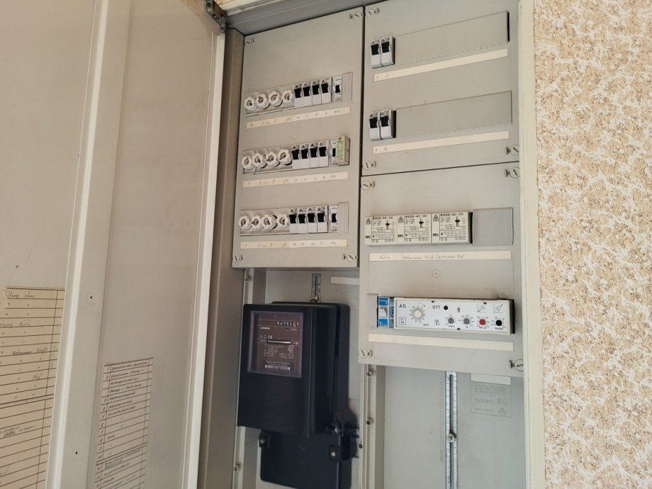 Elektrik Doppelhaush�lfte Grevenbroich/Frimmersdorf