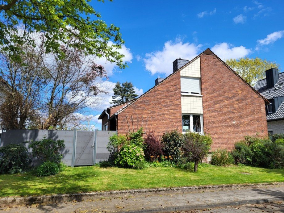 Hausansicht 3 Einfamilienhaus Meerbusch