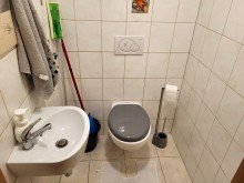 DG WC VERMIETETES HAUS MIT IMBISS UND WOHNUNG IN ZENTRALER LAGE VON BEDBURG ZU VERKAUFEN...
