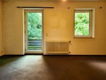 Kind REIHENECKHAUS MIT KELLER, GARAGE UND KLEINEM GARTEN IN D�SSELDORF-HEERDT ZU VERKAUFEN...