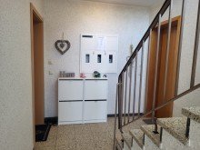 Treppenhaus 3-ZIMMER-WOHNUNG IM ERDGESCHOSS MIT BALKON IN RUHIGER LAGE VON GREVENBROICH-ORKEN ZU VERKAUFEN...