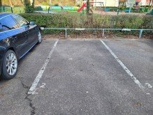 PKW-Stellplatz HELLE 3-ZIMMER-WOHNUNG MIT BALKON, GARAGE UND PERFEKTER ANBINDUNG NACH D�SSELDORF ZU VERKAUFEN...