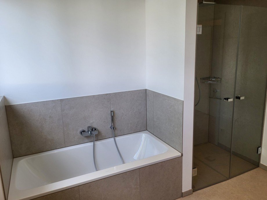 Bad Ansicht 2 Erdgeschosswohnung Meerbusch/B�derich
